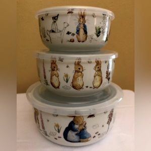 Beatrix Potter Peter Rabbit 3pc Ceramic Stackable Food Storage Bowls w/Lids NWT